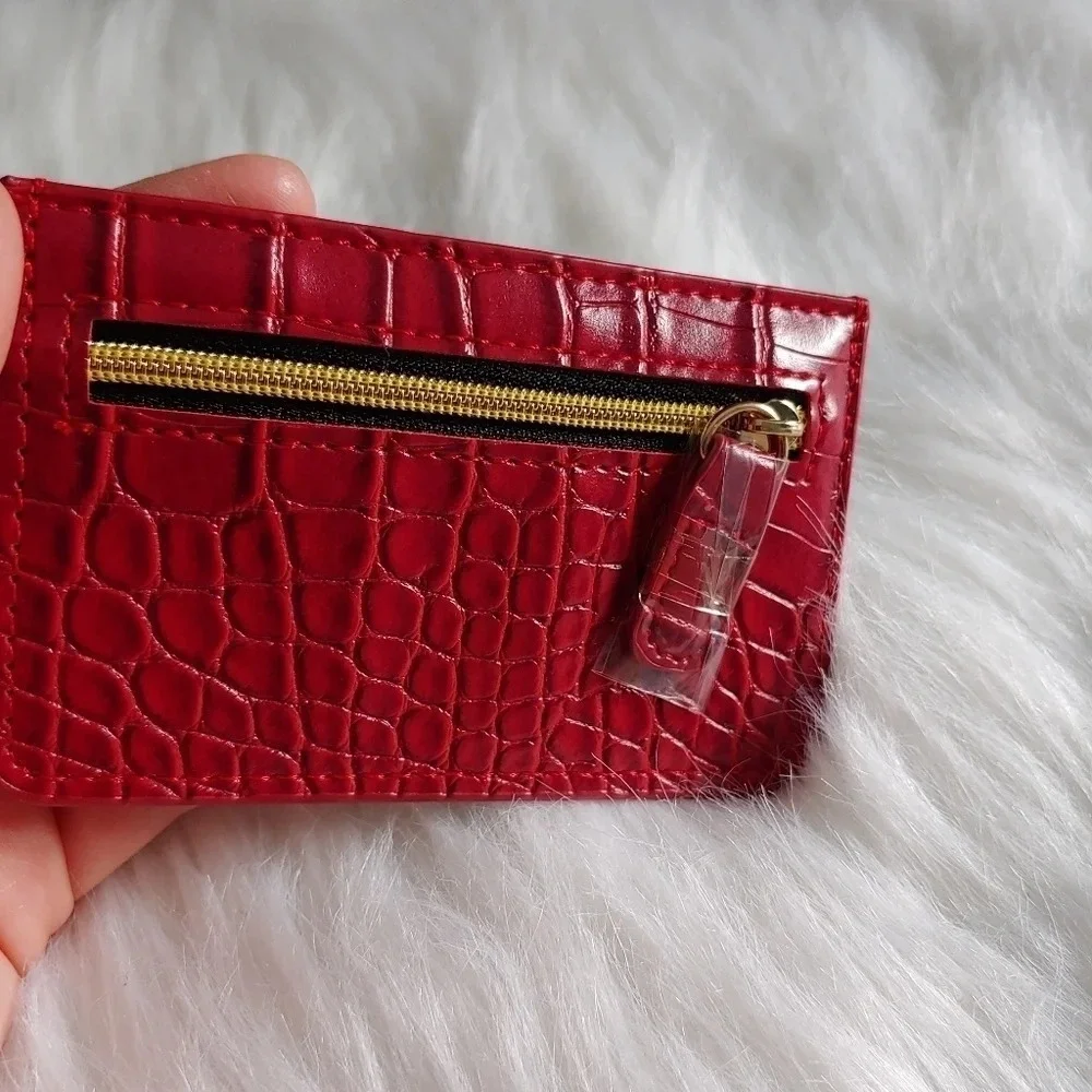 *NWT* B-low the Belt Croc Card Case